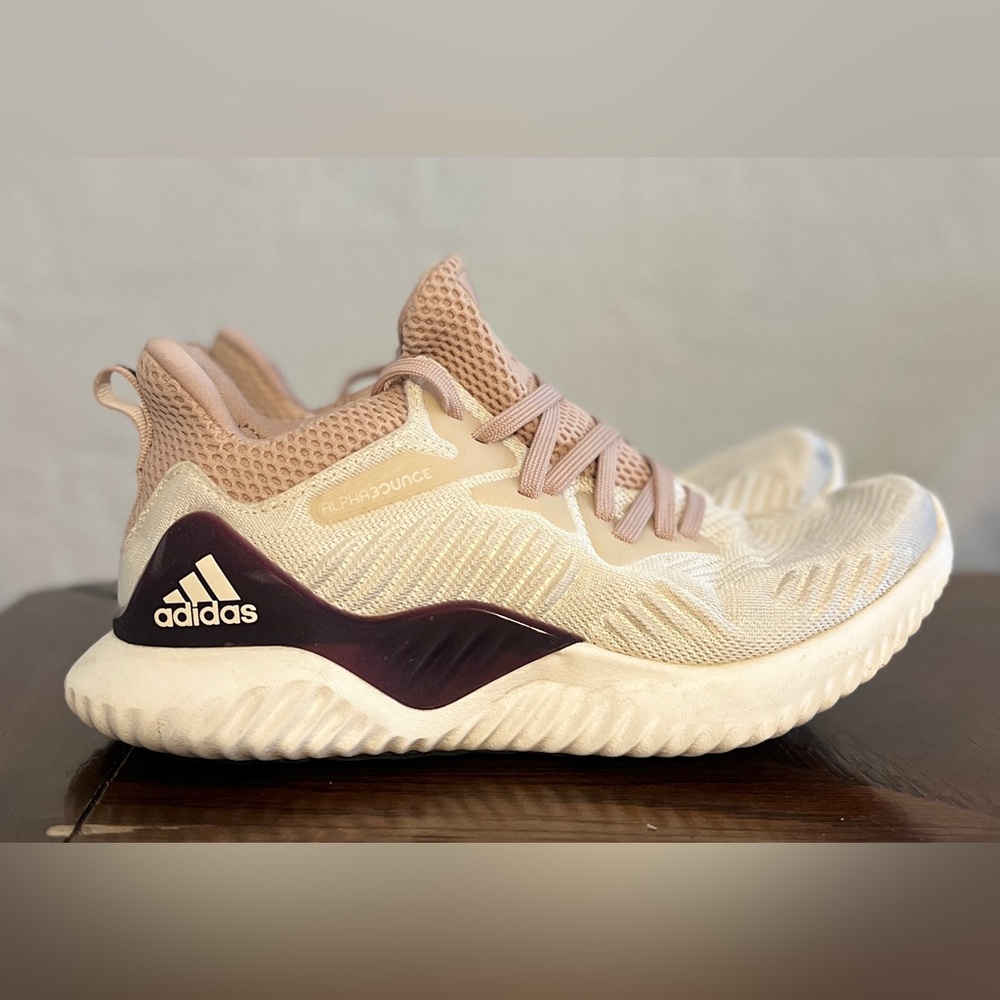 Adidas Alpha Bounce Beyond Women 5.5
